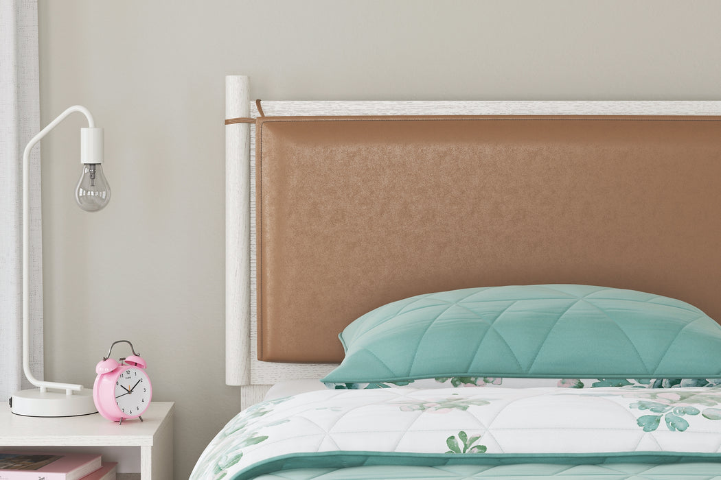 Aprilyn  Panel Bed