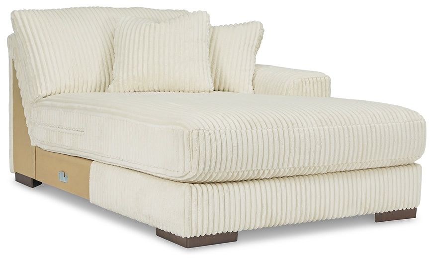 Lindyn Super Chaise