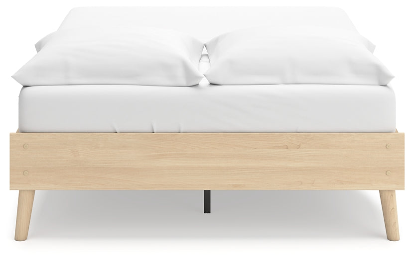 Cabinella Full Platform Bed with Dresser