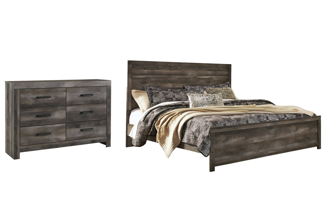 Wynnlow King Panel Bed with Dresser