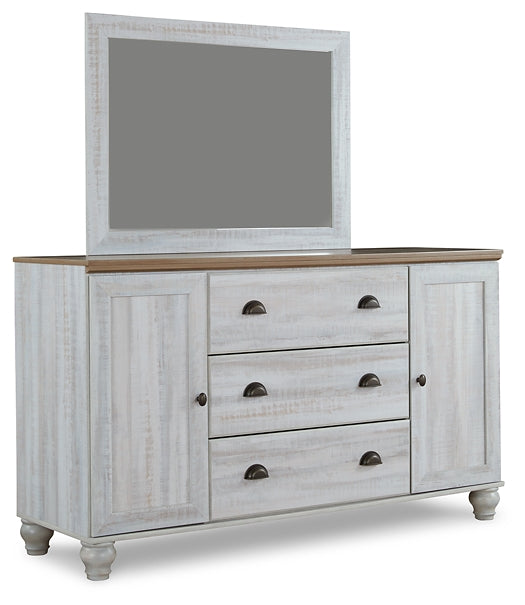 Haven Bay Queen Panel Bed with Mirrored Dresser